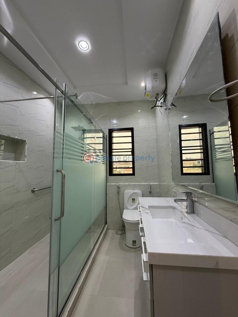 5 bedroom Detached Duplex For Sale Legacy Estate , Kolapo Ishola Gra Akobo Ibadan Oyo - 3