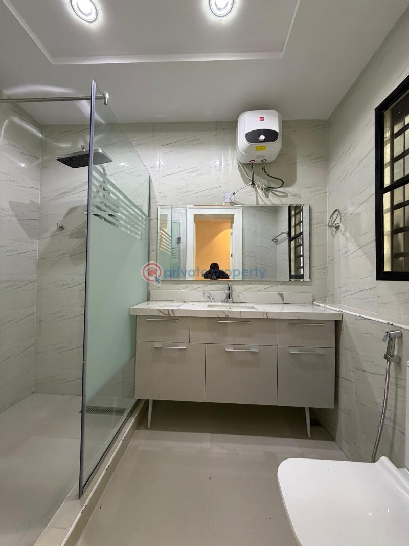 5 bedroom Detached Duplex For Sale Legacy Estate , Kolapo Ishola Gra Akobo Ibadan Oyo - 13