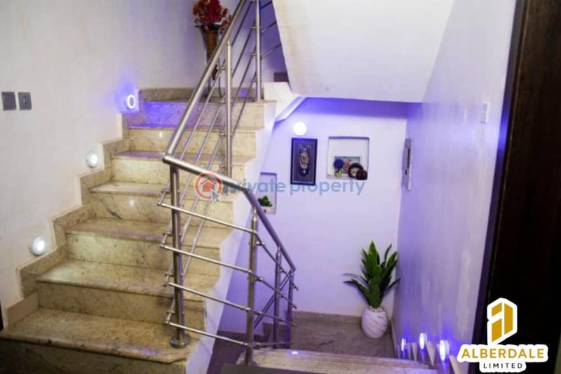 3 bedroom Block Of Flats For Rent Ikeja GRA Lagos - 5