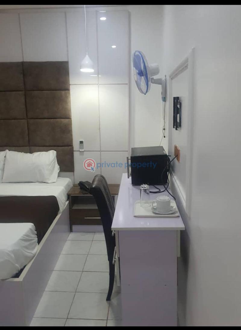 1 bedroom Self Contain For Rent 13, 32 Crescent Off 3rd Avenue, Behind Evelyn Gardens. Gwarimpa. Abuja Gwarimpa Abuja Phase 3  - 4