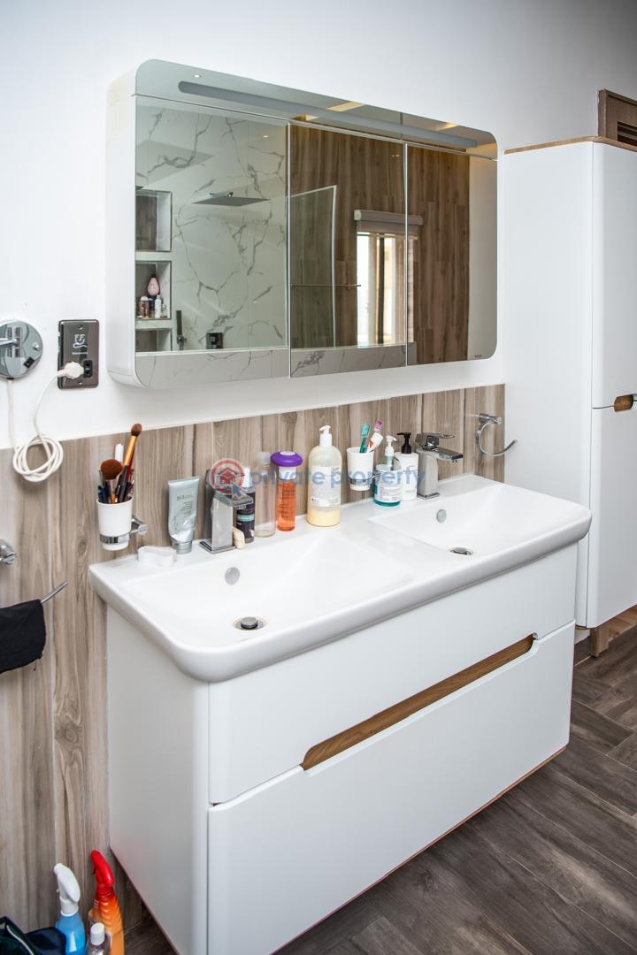 4 bedroom Detached Duplex For Sale Guzape Abuja Phase 1  - 18