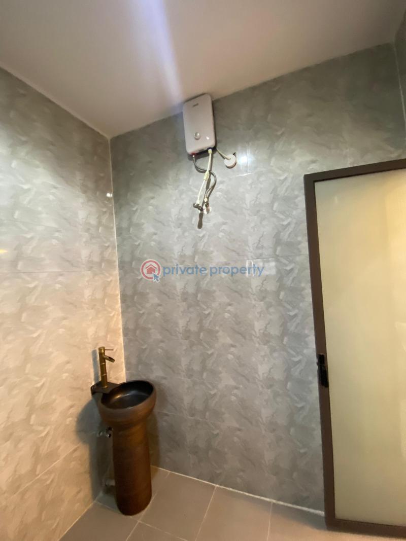 House For Rent Location : Fas Fas Bus Stop Before Gbagi Along Old Ife Road Beside Community Health Centre Ibadan Oyo - 6