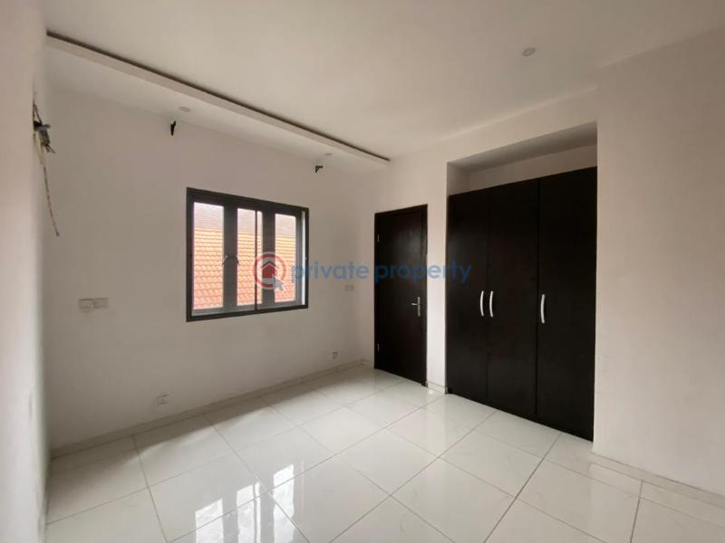 2 bedroom Shared Apartment For Rent Rhs Lekki Phase 1 Lagos - 8