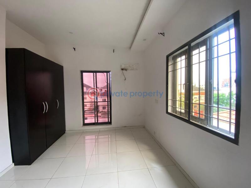 2 bedroom Shared Apartment For Rent Rhs Lekki Phase 1 Lagos - 3