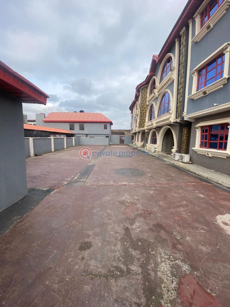 Hotel For Sale Unity Estate, Egbeda Alimosho Lagos - 1