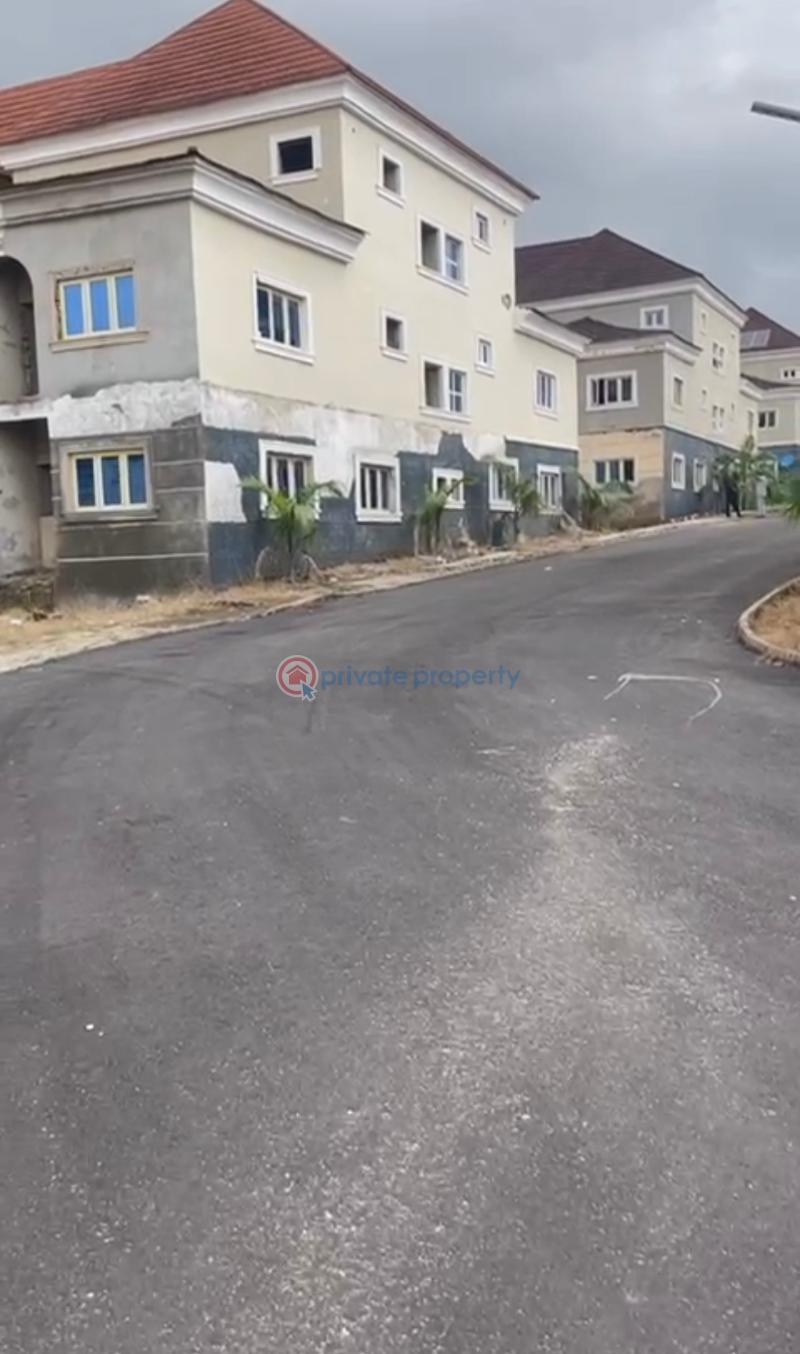 House For Sale Karumo Abuja Phase 1  - 1