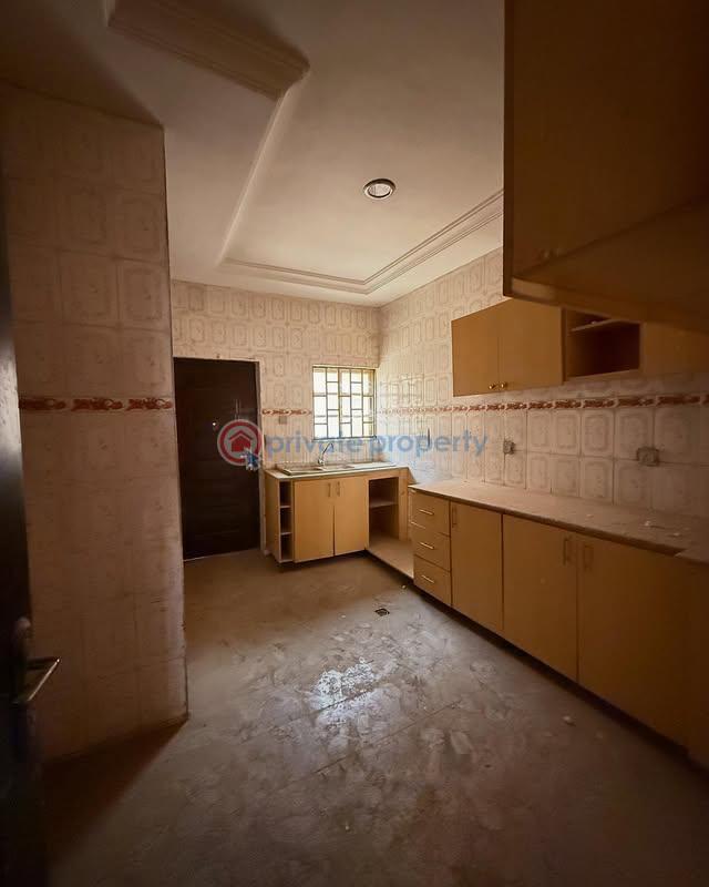 3 bedroom Detached Bungalow For Sale Idu Industrial Abuja Phase 3  - 3