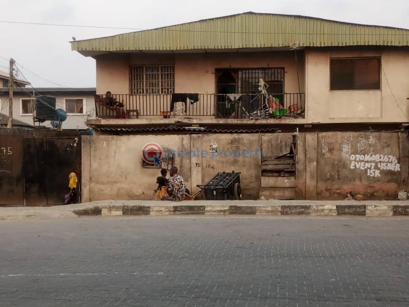 10 bedroom Detached Duplex For Sale Ijesha Road. Ijesha Surulere Lagos