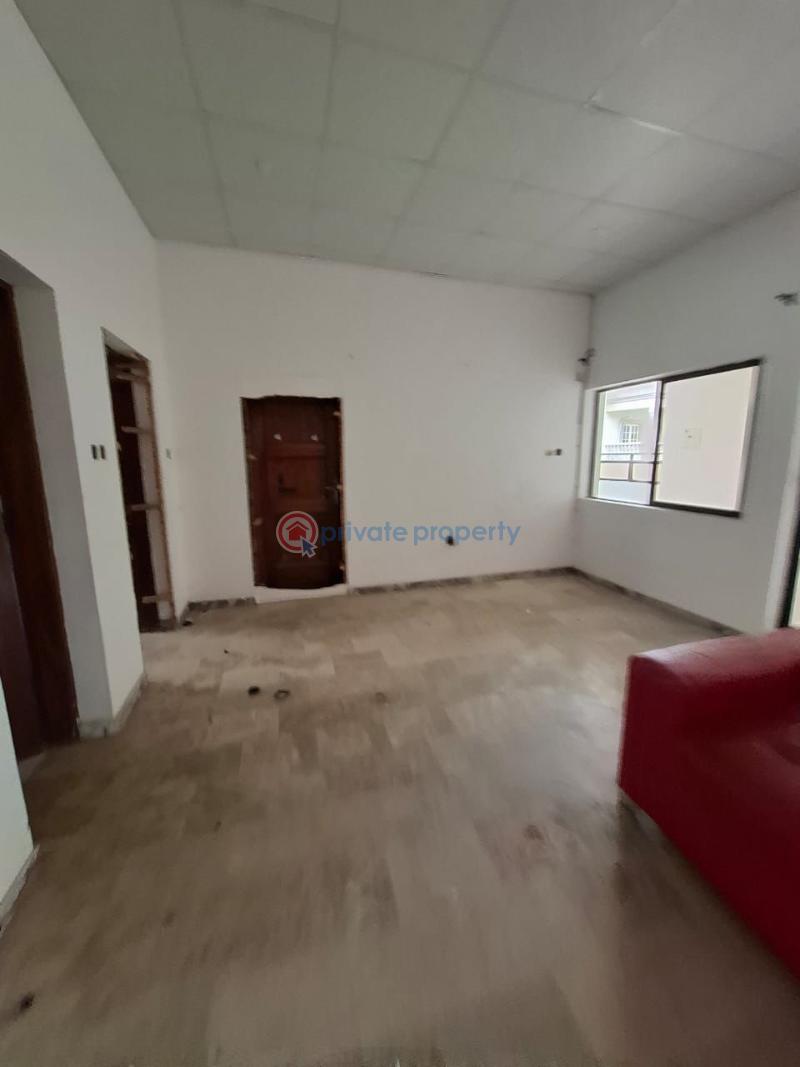 House For Rent Off Ligali Ayorinde Victoria Island Lagos - 11