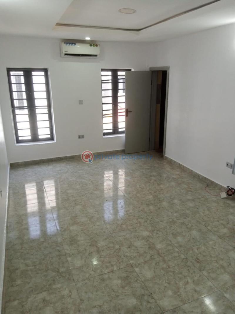2 bedroom Block Of Flats For Rent Conservation Center Along Lekki Expressway Lagos - 8