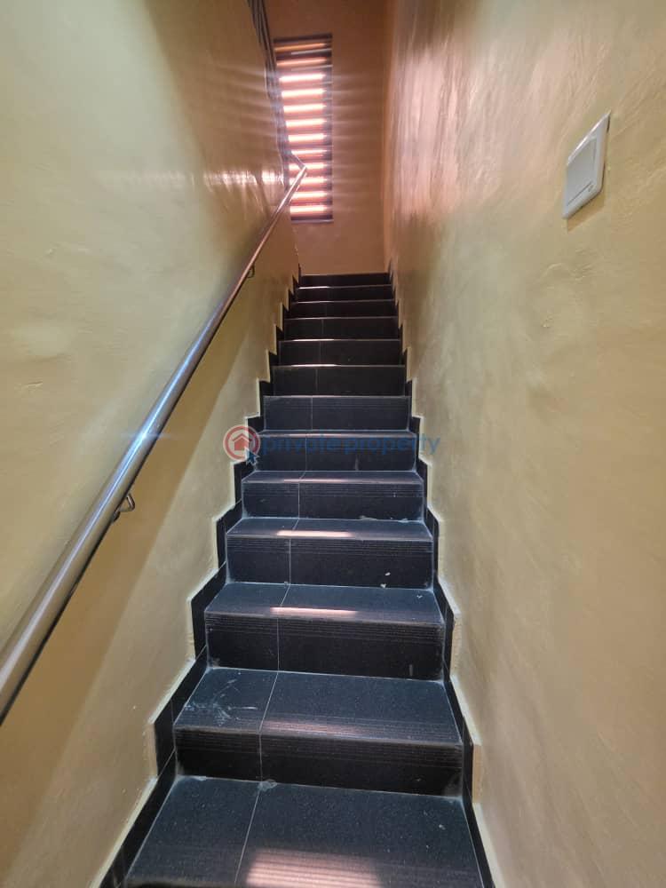 2 bedroom Duplex For Sale Mende Maryland Lagos - 5