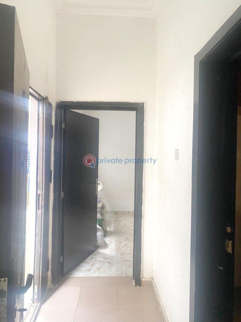 2 bedroom Block Of Flats For Rent Olowora Omole Phase 2 Ojodu Lagos - 4