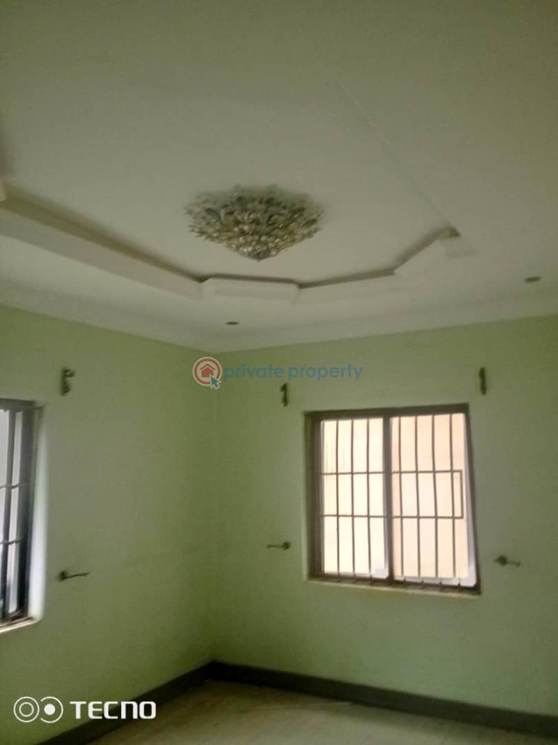3 bedroom Block Of Flats For Rent United Estate Berger Ojodu Lagos - 10