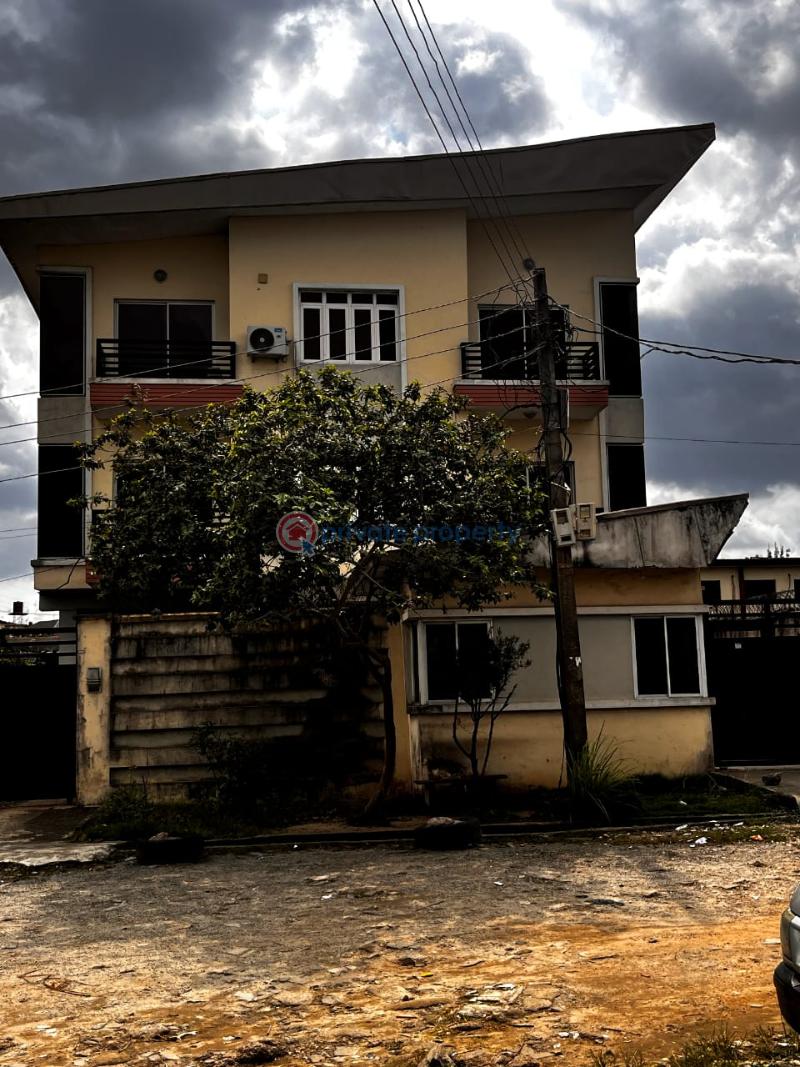 3 bedroom Flat & Apartment For Sale Maryland Lagos