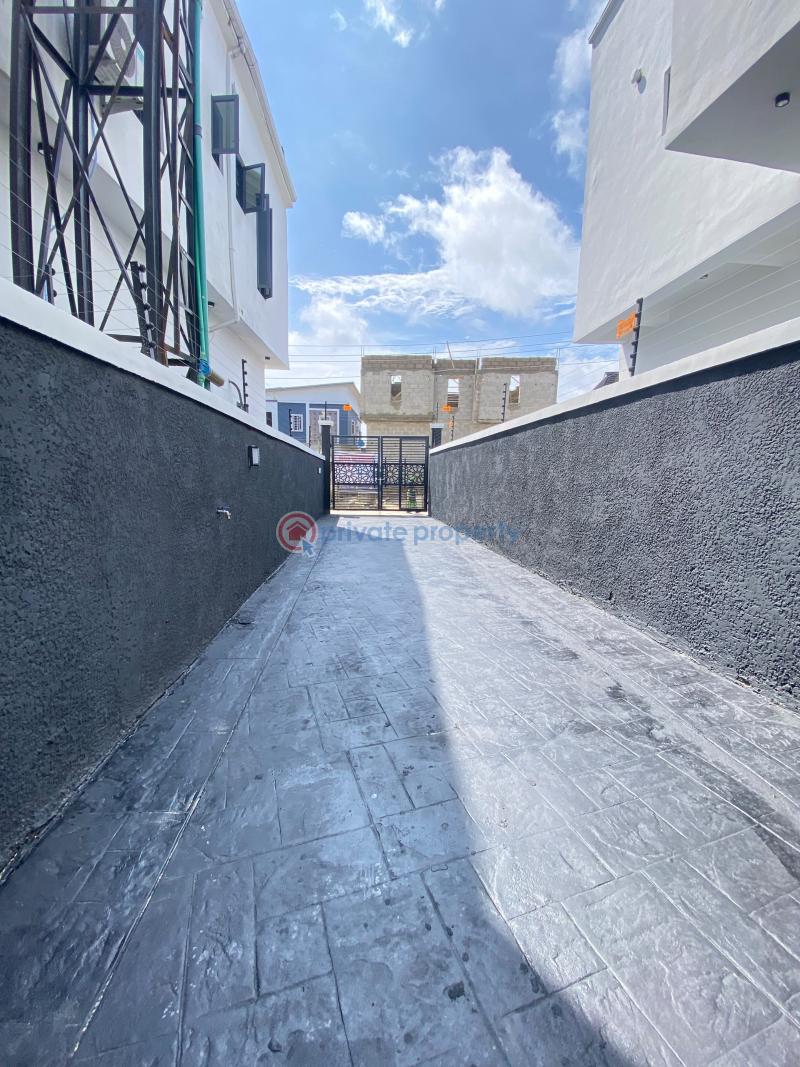 4 bedroom Detached Duplex For Sale Sangotedo Ajah Lagos - 18