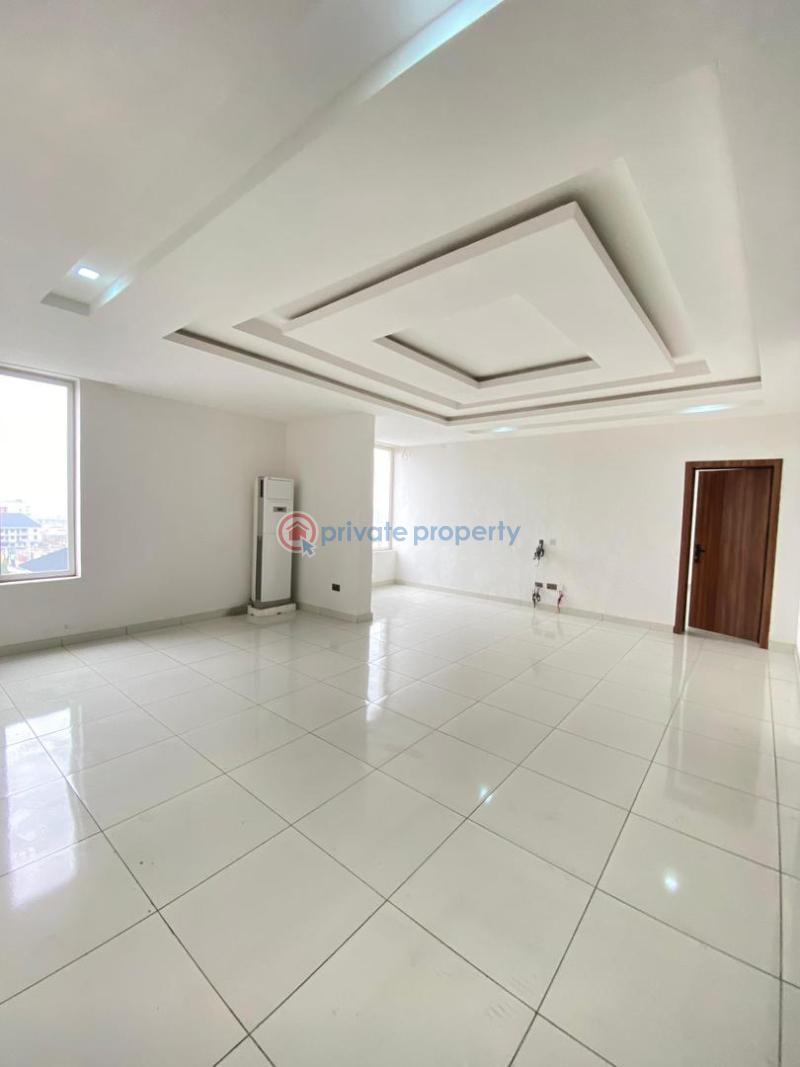 A lovely  4 bedroom penthouse with elevator, gym & swimming pool - 14 4 bedroom Penthouse For Sale Ikate Lekki Lagos - 14
