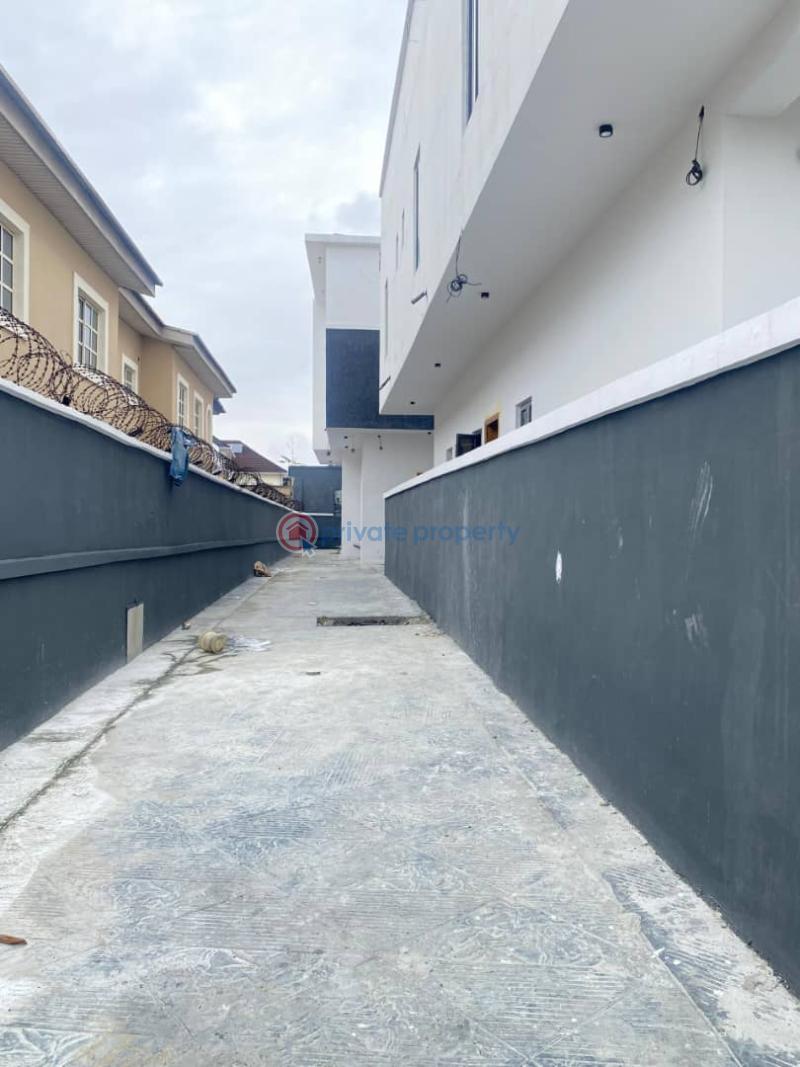 4 bedroom Semi detached Duplex For Sale Chevron Drive Lekki Lagos - 9