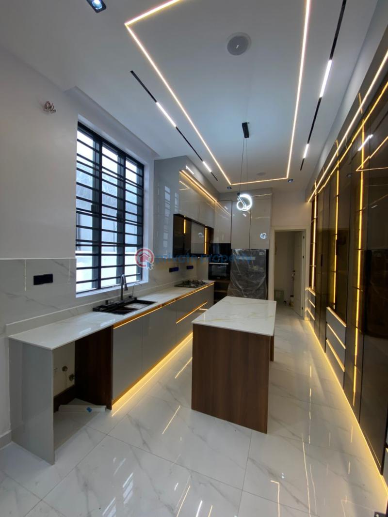 5 bedroom Detached Duplex For Sale Ikota Lekki Lagos - 9