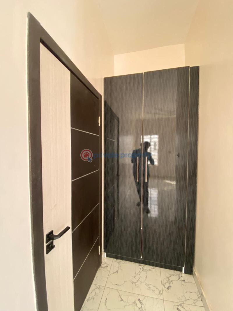 5 bedroom Detached Duplex For Sale Ikota Lekki Lagos - 2
