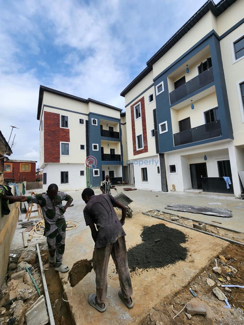 3 bedroom Block Of Flats For Sale Ilupeju Lagos - 3