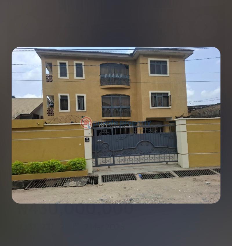 Townhouse For Sale Off Pedro Road, Gbagada Gbagada Lagos - 4