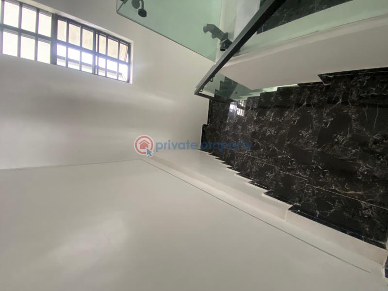 A luxurious 2 bedroom apartment with communal pool & elevator - 0 2 bedroom Block Of Flats For Sale Ikate Elegushi Lekki Lagos - 0