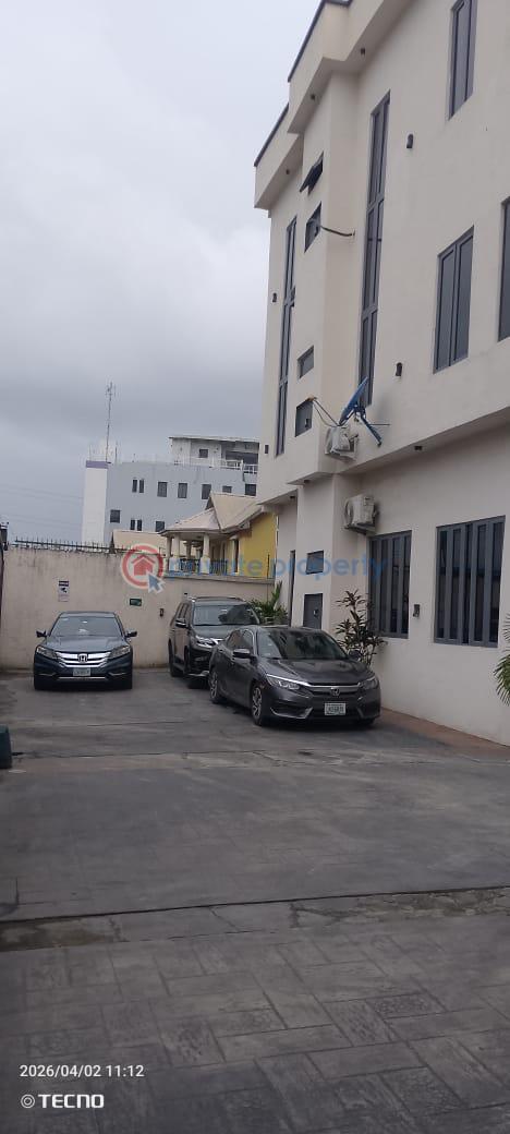 2 bedroom Block Of Flats For Sale Chevron Drive Lekki Lagos - 5
