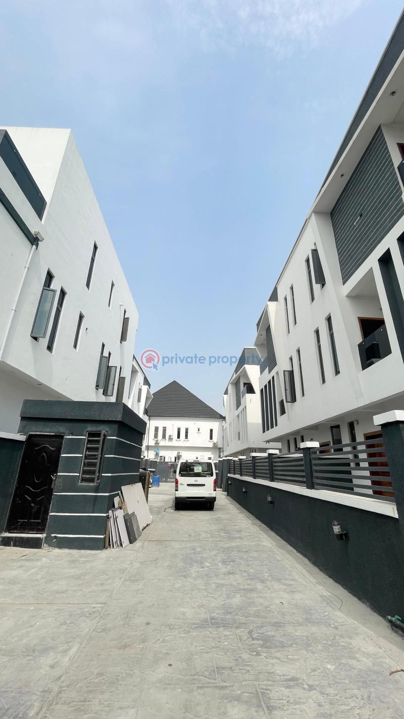 4 bedroom Semi detached Duplex For Sale Osapa Lekki Lagos - 4