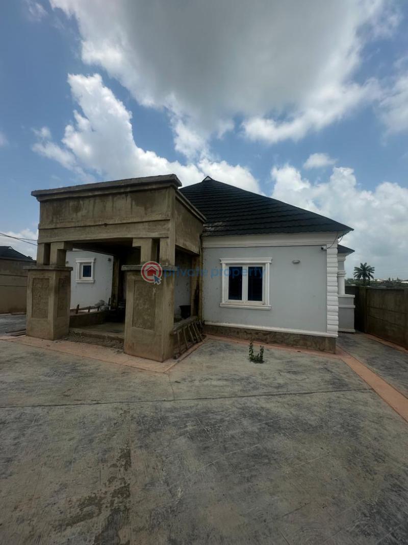 3 bedroom Bungalow For Sale Located At Olorunda, Akobo Ojurin, Akobo Ibadan Oyo - 0
