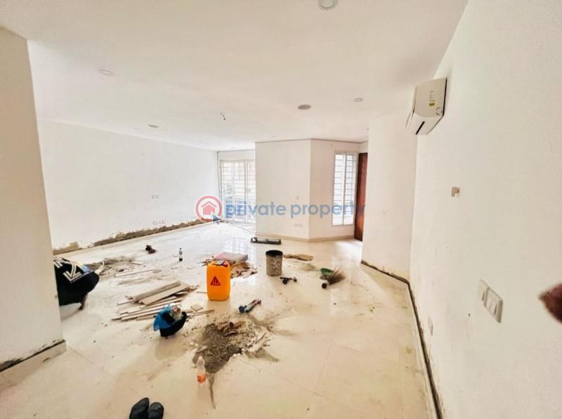 3 bedroom Flat & Apartment For Sale Off Admiralty Way Lekki Phase 1 Lagos - 1