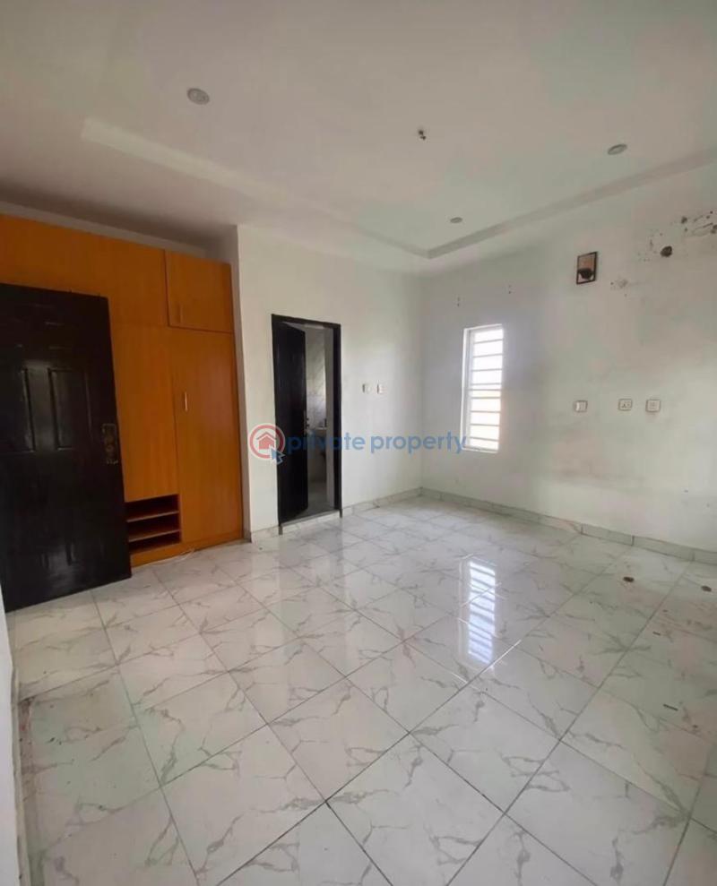 2 bedroom Block Of Flats For Rent Silver Point Estate Badore Ajah Lagos - 4