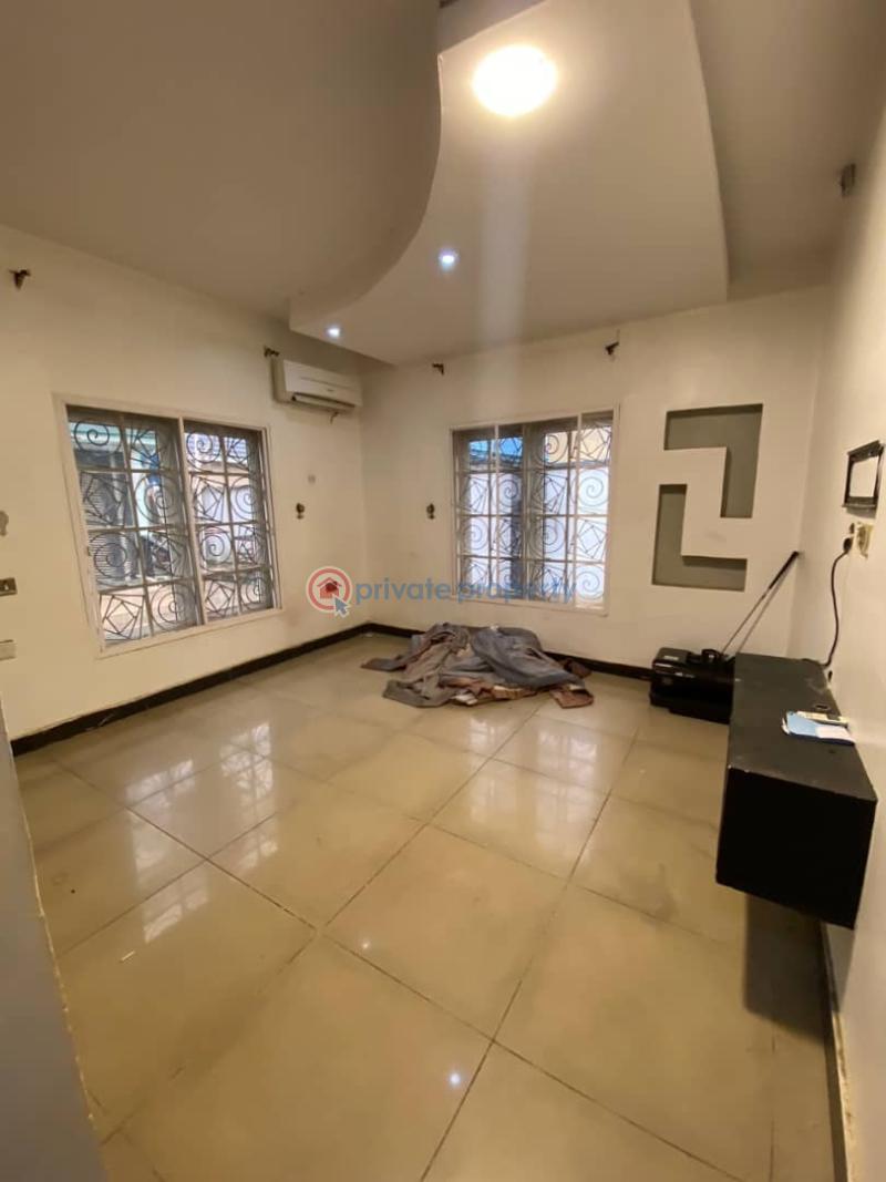 For rent 3 bedroom Bungalow Suncity Estate Galadimawa Abuja Phase 3