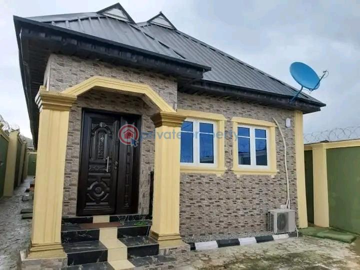 3 bedroom Bungalow For Sale Mowo Nla Off Ijede Road Ikorodu Lagos - 0