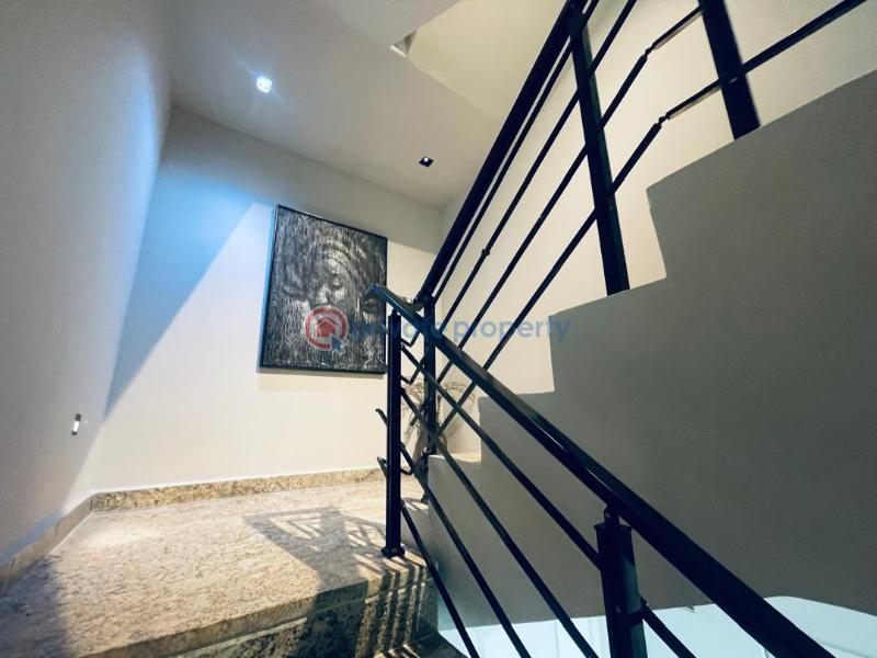 A luxury furnished 4 bedroom - 2 4 bedroom Flat & Apartment For Rent Guzape Abuja Phase 1  - 2
