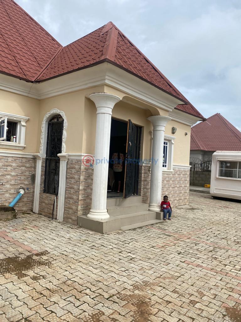 4 bedroom Bungalow For Sale Inside An Estate Lugbe Abuja Phase 4  - 0