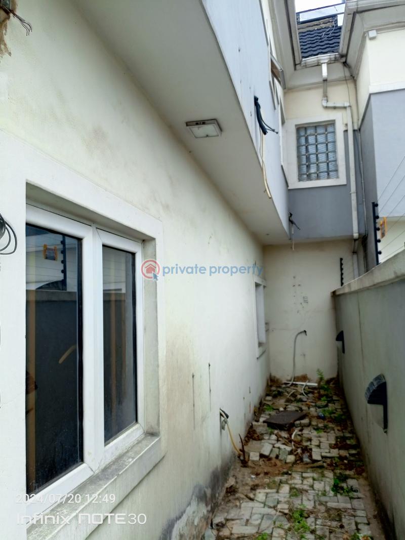 A luxury 4bedroom semi-detached duplex - 3 4 bedroom Semi detached Duplex For Sale Off Adeniran Ogunsanya Avenue Surulere Lagos - 3