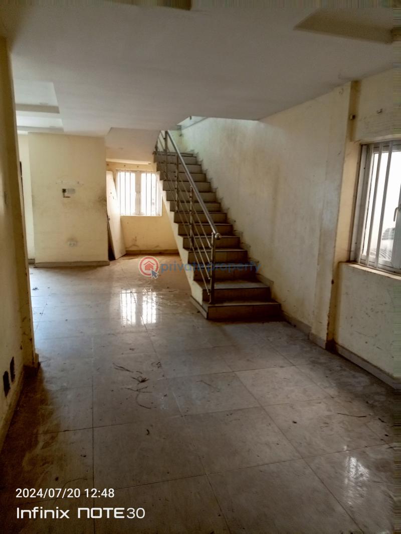 A luxury 4bedroom semi-detached duplex - 5 4 bedroom Semi detached Duplex For Sale Off Adeniran Ogunsanya Avenue Surulere Lagos - 5