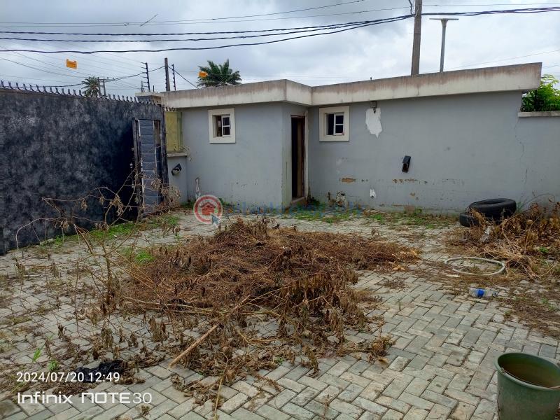 A luxury 4bedroom semi-detached duplex - 2 4 bedroom Semi detached Duplex For Sale Off Adeniran Ogunsanya Avenue Surulere Lagos - 2
