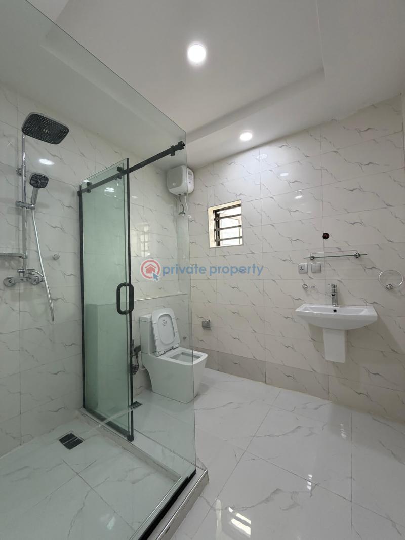 A luxury 5 bedroom detached duplex penthouse + bq + 10kva solar inverter - 20 5 bedroom Detached Duplex For Sale Yemoja Street, Oluyole, Ibadan Oyo - 20