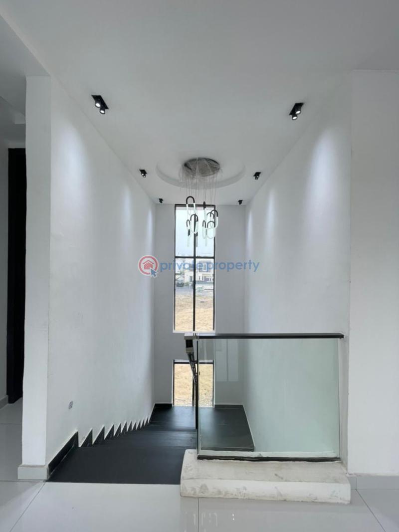 5 bedroom Detached Duplex For Sale Chevron Lekki Lagos Lekki Lagos - 3