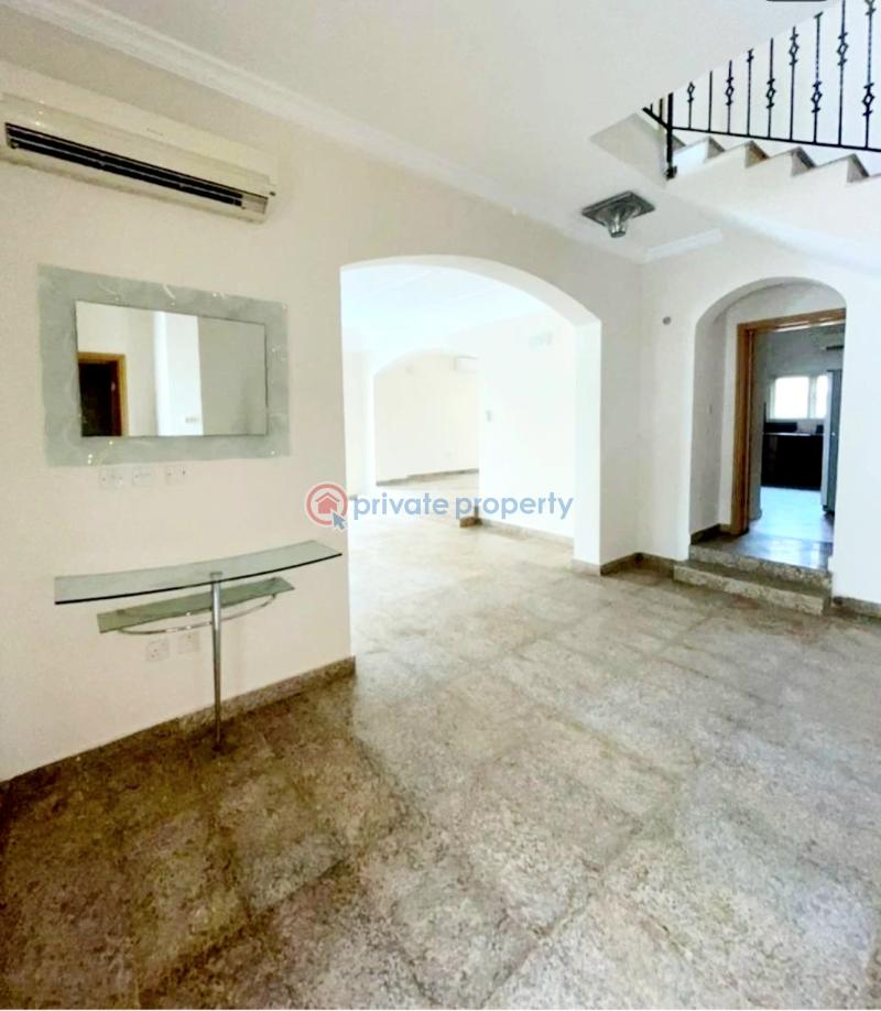3 bedroom Terraced Duplex For Rent Banana Island Ikoyi Lagos - 3