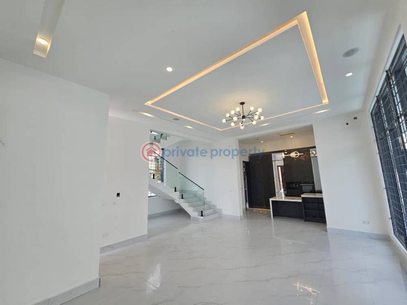 5 bedroom Duplex For Sale Off Admiralty Way Lekki Phase 1 Lagos - 15