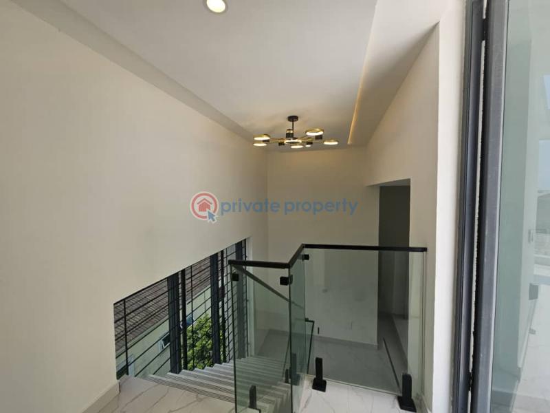 5 bedroom Duplex For Sale Off Admiralty Way Lekki Phase 1 Lagos - 23