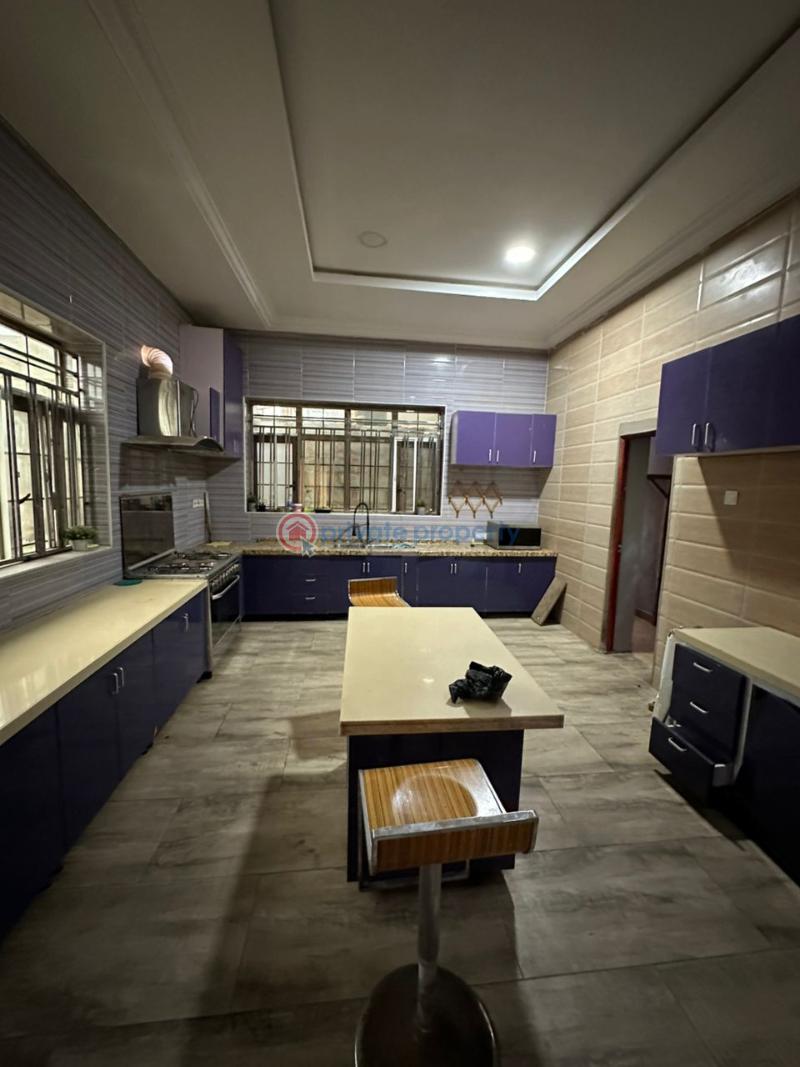 5 bedroom Detached Duplex For Rent Aerodrome Gra Samonda Ibadan Oyo - 8