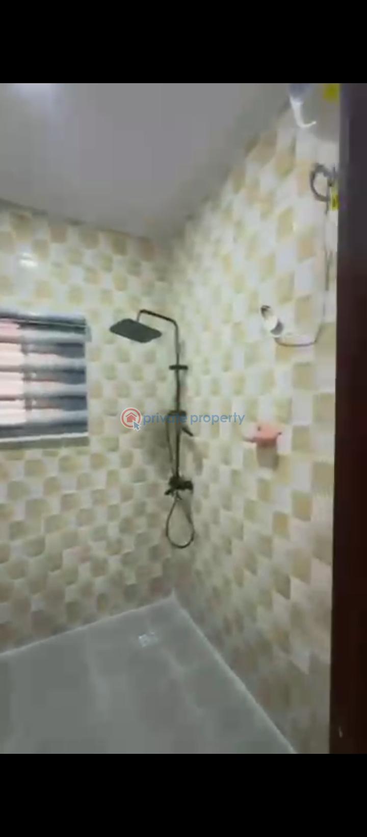 1 bedroom Mini Flat For Rent Pedro Axis , Shomolu Gbagada Lagos Shomolu Lagos - 3