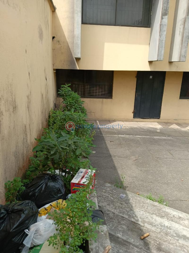10 bedroom Detached Duplex For Sale Allen Avenue Ikeja Lagos - 8