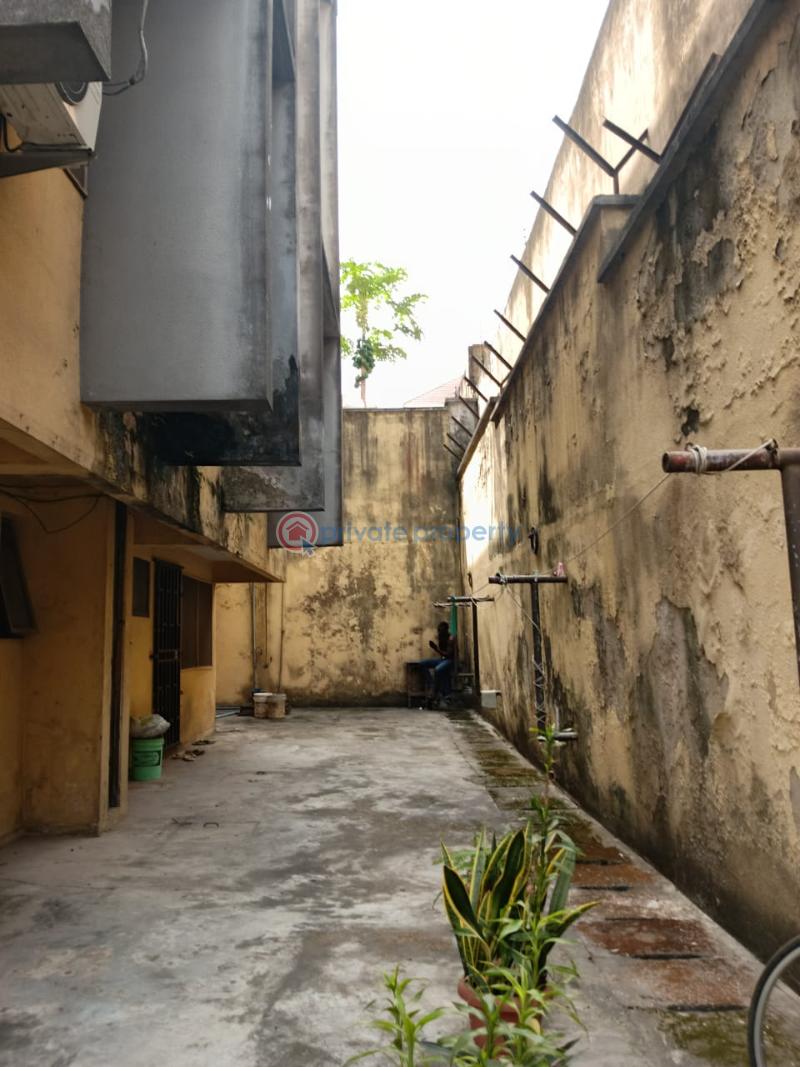 10 bedroom Detached Duplex For Sale Allen Avenue Ikeja Lagos - 9