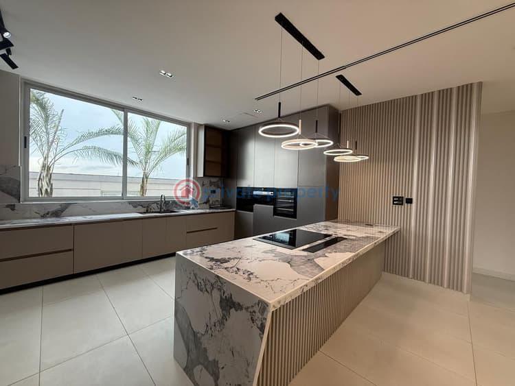 2 bedroom Penthouse For Sale Lekki Phase 1 Lagos - 5