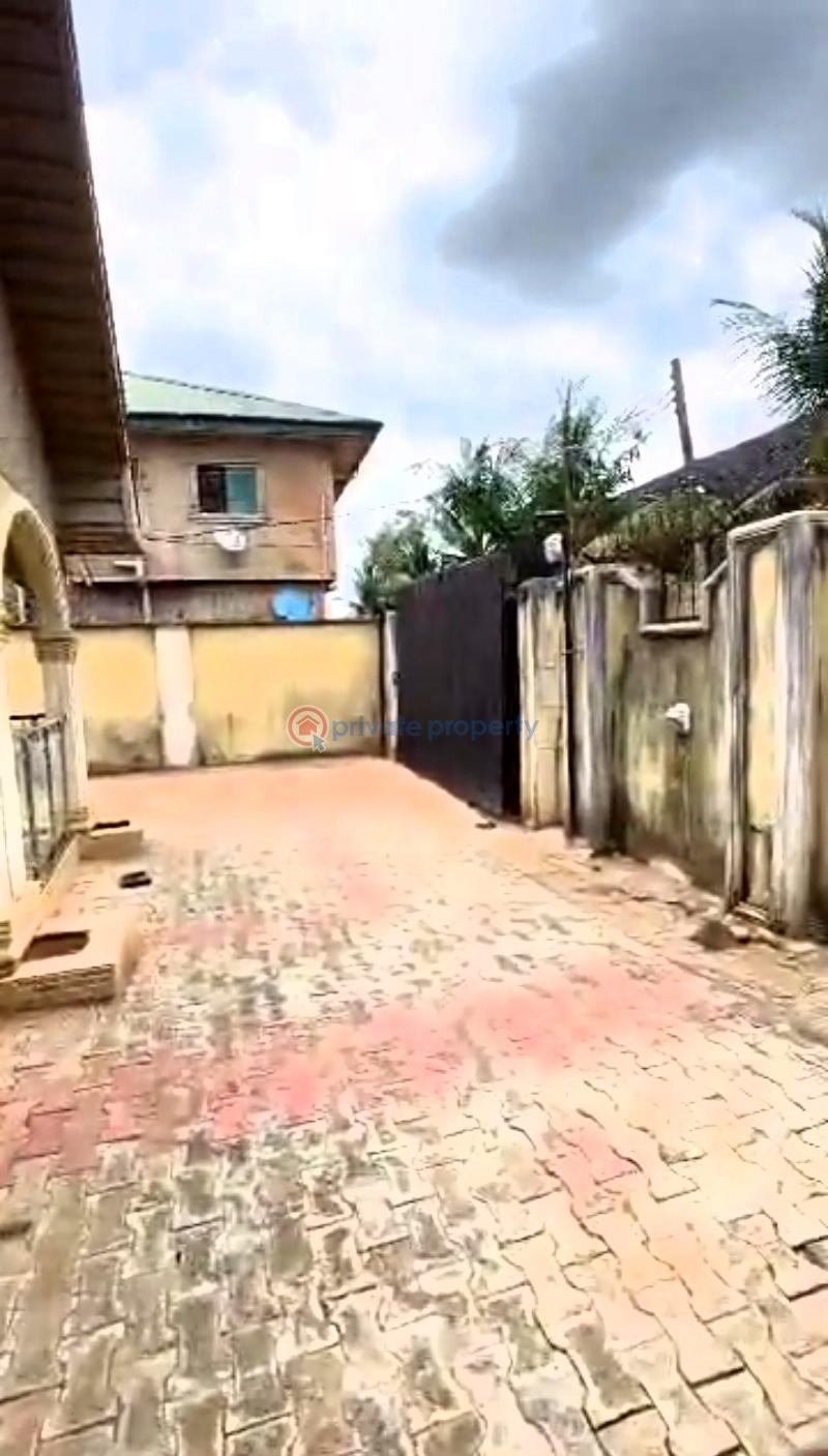 Block Of Flats For Sale Winfunke Estate, Ahmadiyya Lagos, Five Minutes To Abule Egba Abule Egba Lagos - 1
