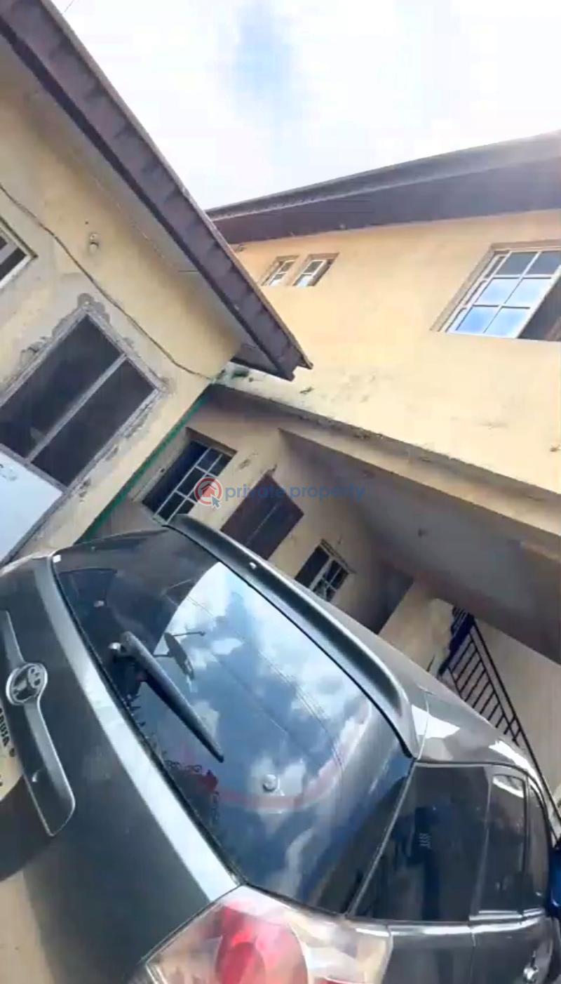 Block Of Flats For Sale Winfunke Estate, Ahmadiyya Lagos, Five Minutes To Abule Egba Abule Egba Lagos - 5